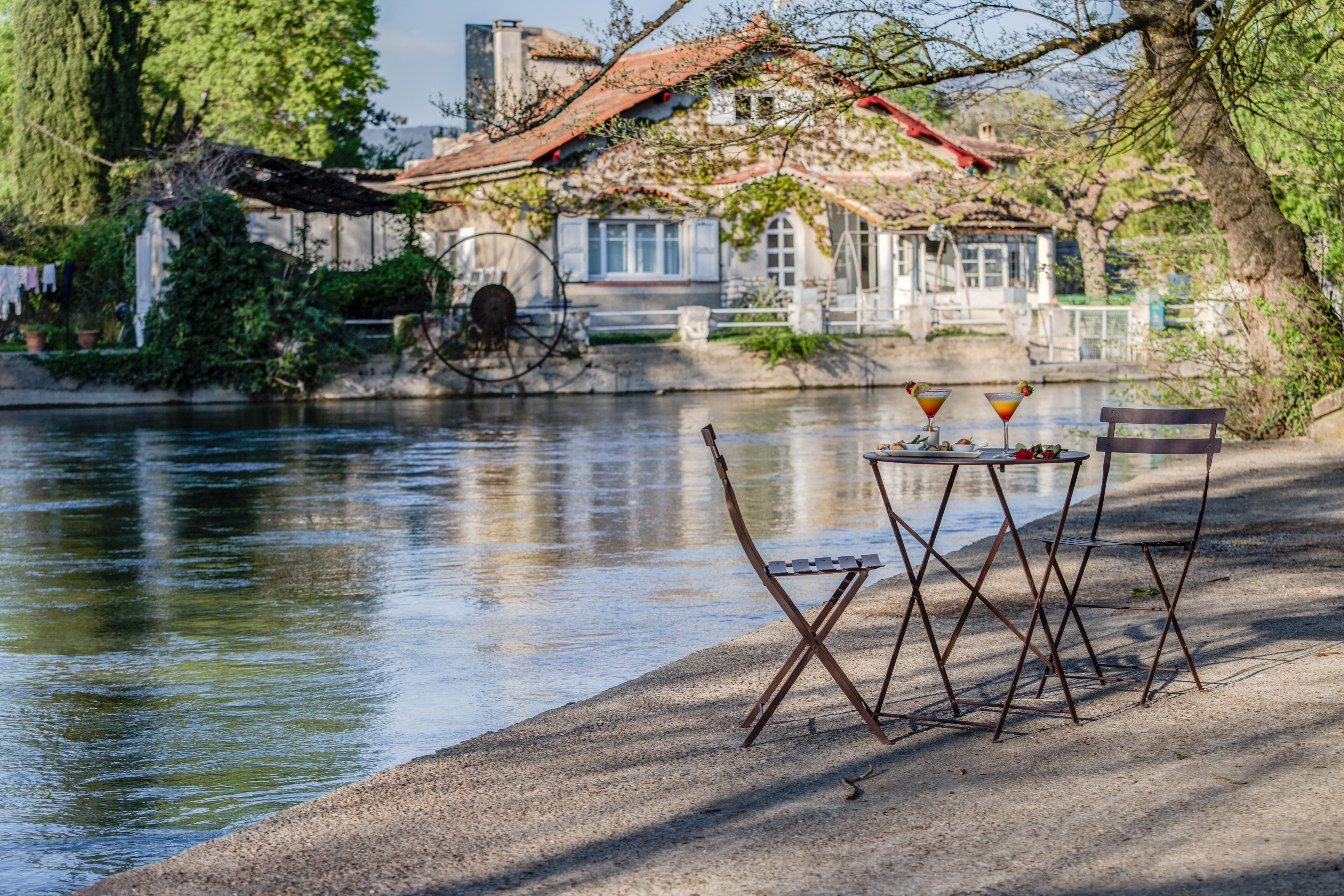 Domaine De La Petite Isle - Luberon Hotell LʼIsle-sur-la-Sorgue Eksteriør bilde